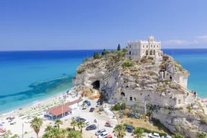 Tropea: bijuteria Coastei Italiene